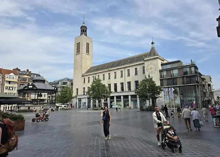 Charming Coastal In The Historic Center Apartamento Ostende